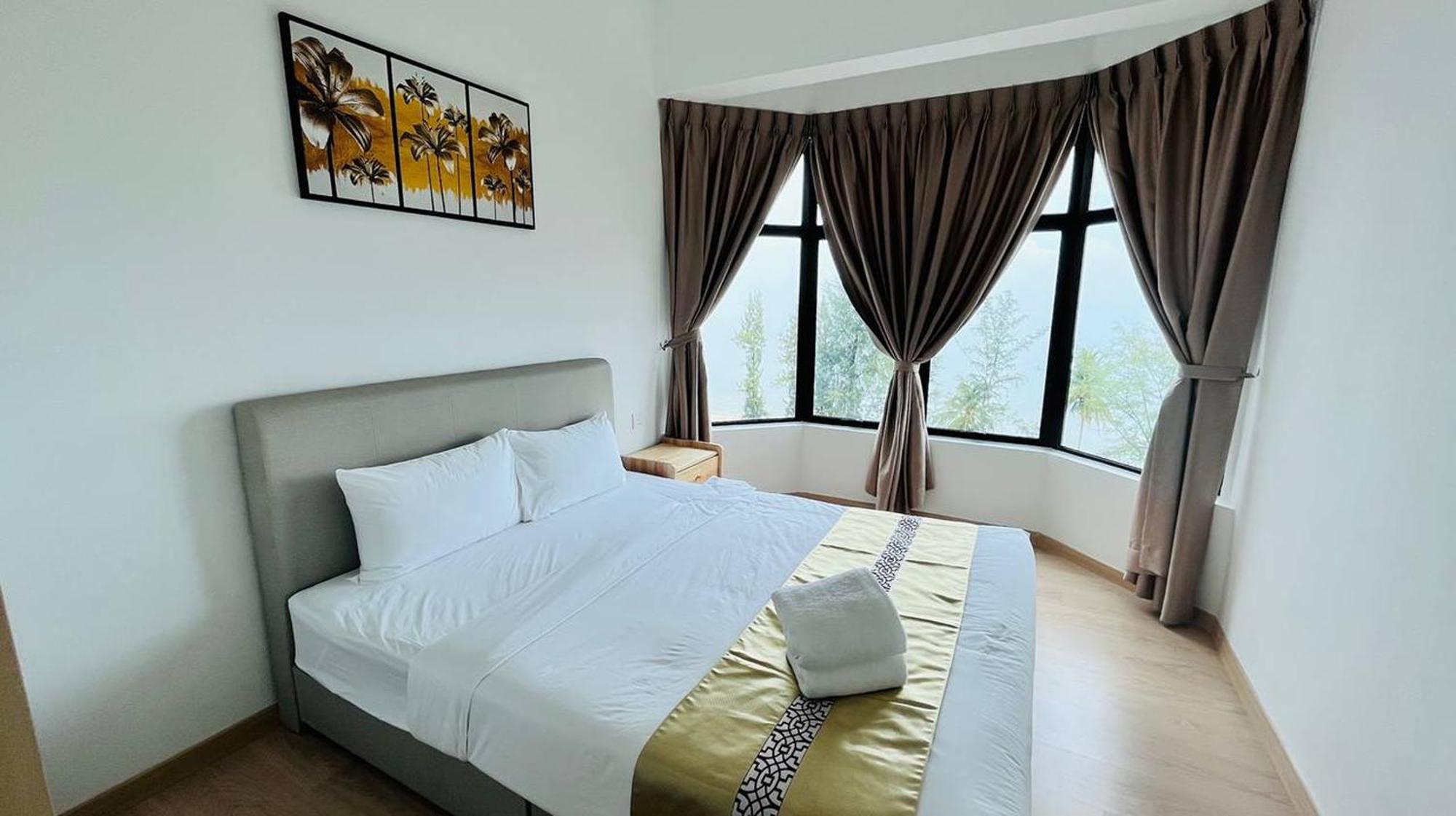 Mutiara Melaka Beach Resort By Glex Tangga Batu エクステリア 写真